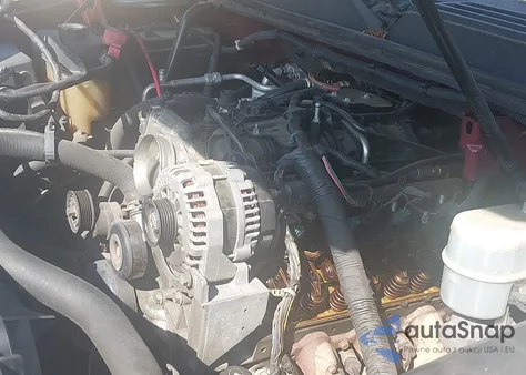 2010 Cadillac Escalade Esv Luxury z USA, uszkodzony, nr VIN 1GYUKHEF3AR224524